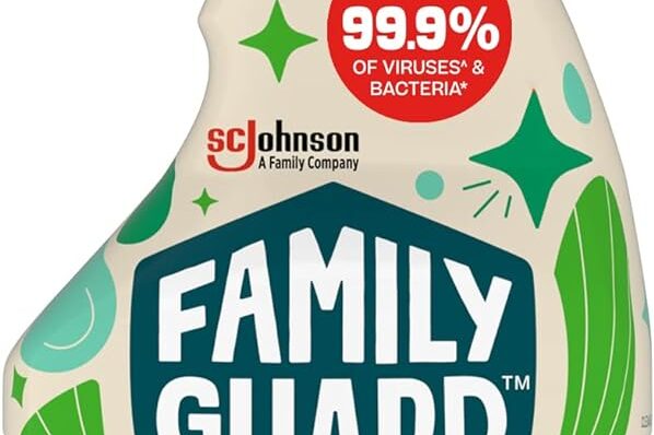 Family Guard Brand Disinfectant Spray Trigger & Multi Surface Cleaner, Antibacterial Spray, Expertly Formulated for Use In Homes with Children & Pets, Fresh Scent, 32 oz (Pack of 1)