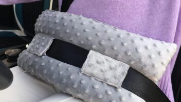 Hysterectomy Seatbelt Pillow Post Abdominal Surgery Myomectomy Pillows with Pocket for Ice/Hot Packs Breast Reduction Belly Incision Tummy Tuck C-Section Recovery Patients Gifts Minky Dot Light Gray