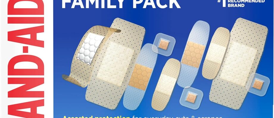 Band-Aid Brand Adhesive Bandages Family Variety Pack, Sheer & Clear Flexible Sterile Individually Wrapped Bandages for First Aid Wound Care for Minor Cuts & Scrapes, Assorted Sizes, 280 ct